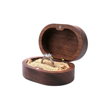 Boîte à bague cadeau de bijoux en bois vintage